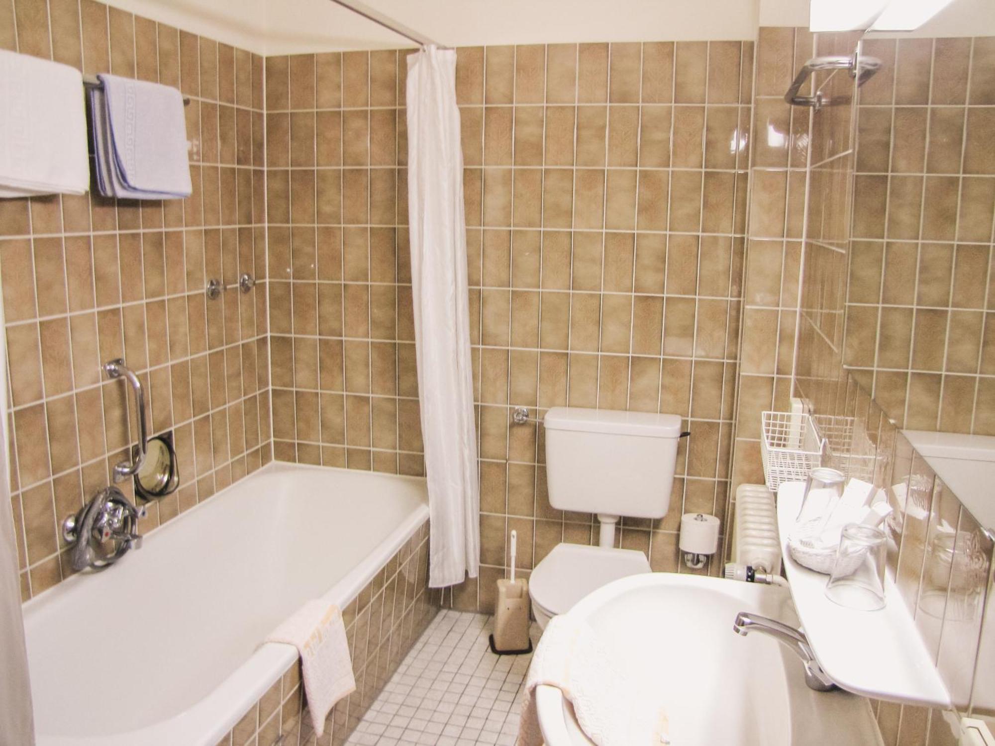 Hotel Harzer Am Kurpark 바트헤른알브 외부 사진
